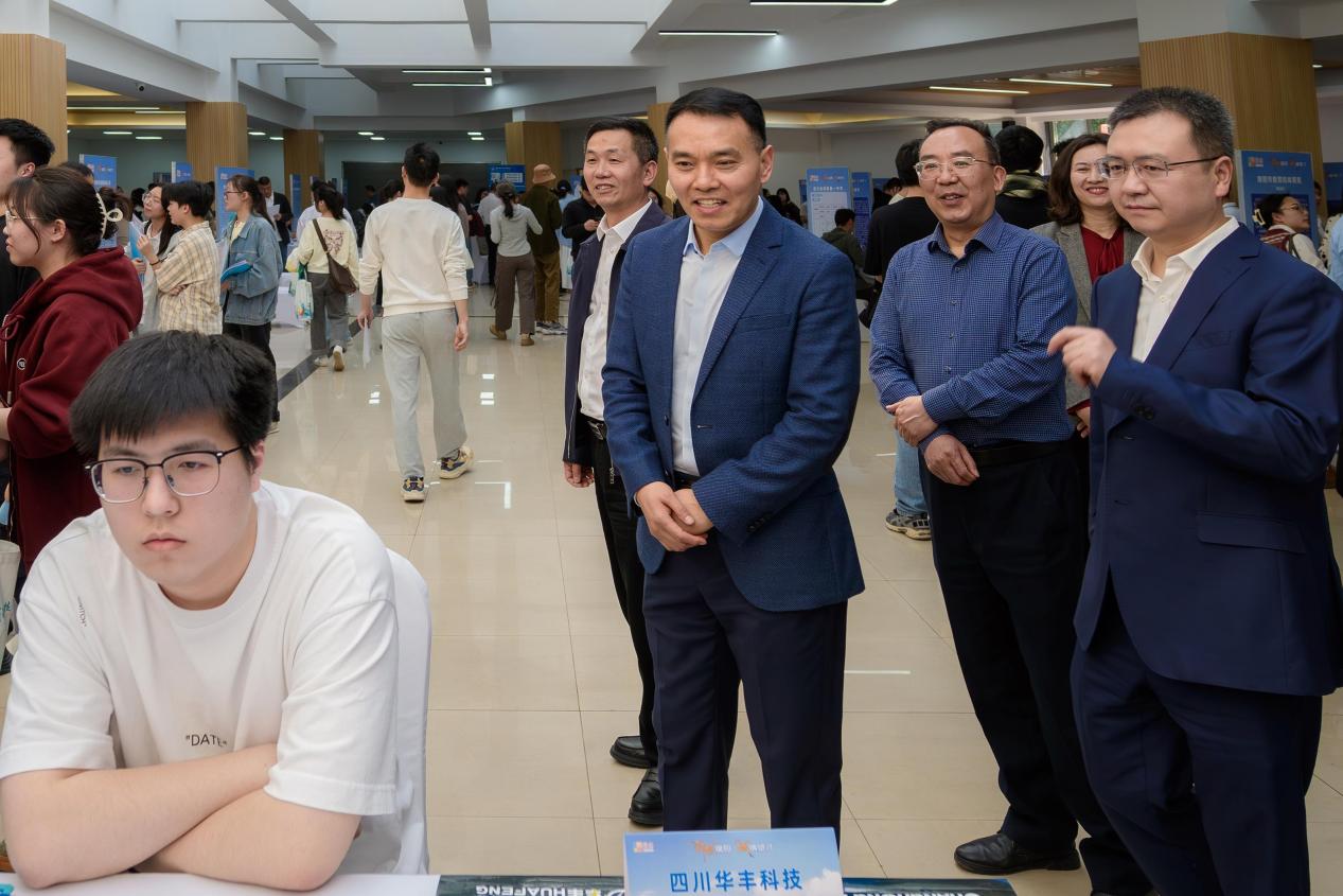 文件名稱:image4.jpeg原圖大小:NaNGB