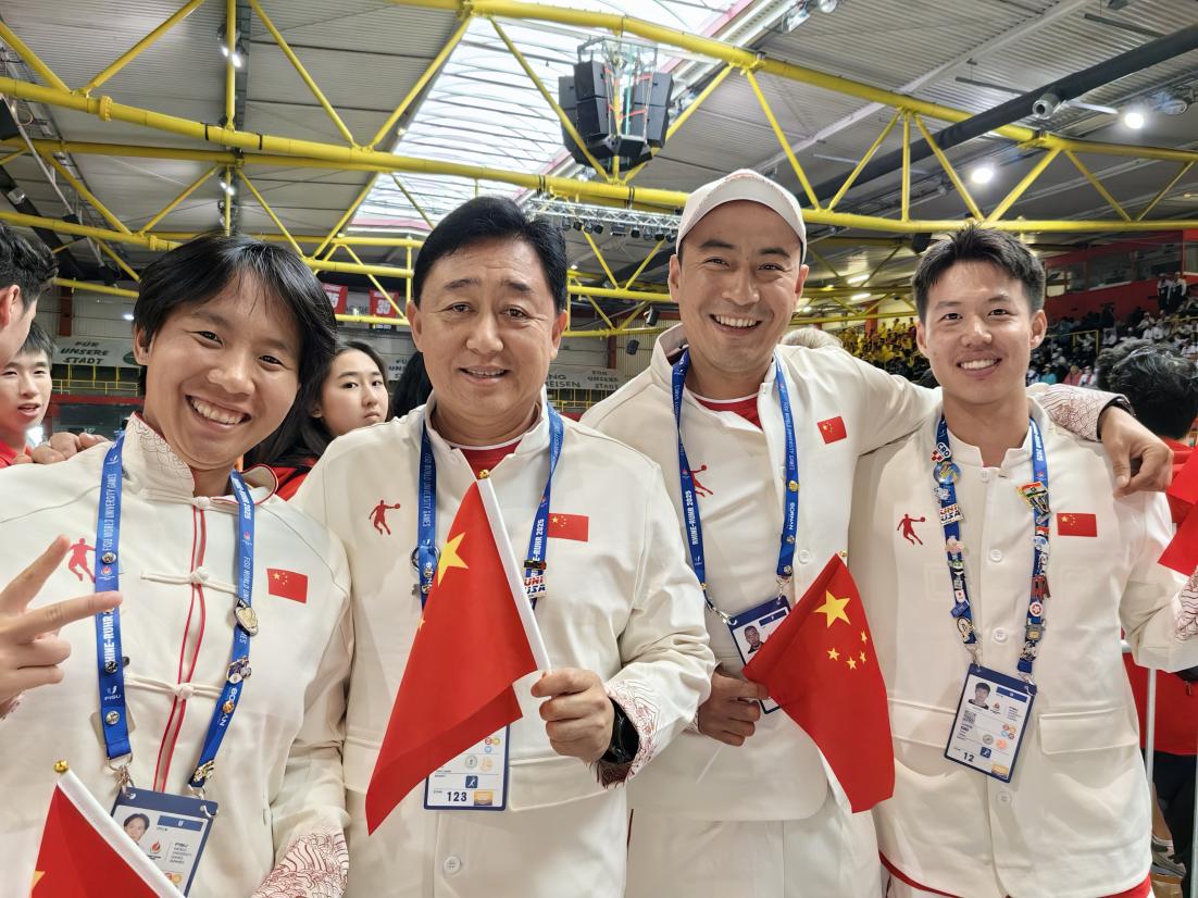 文件名稱:7292f.jpg原圖大小:NaNGB